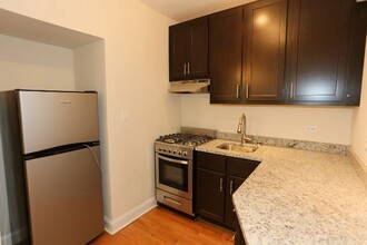 615 W Patterson Ave in Chicago, IL - Building Photo - Building Photo