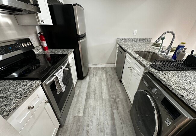 676 Massachusetts Ave, Unit 4B in Boston, MA - Foto de edificio - Building Photo