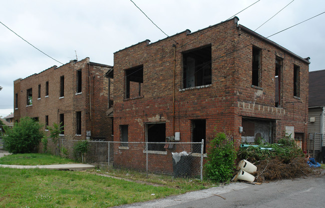 3819 S Drummond St in East Chicago, IN - Building Photo - Building Photo