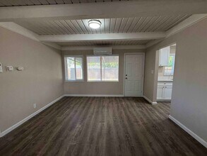 2312 Barcelona Way in Sacramento, CA - Building Photo - Building Photo