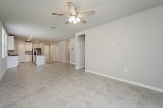 588 Sun Warbler Wy in St. Cloud, FL - Building Photo - Building Photo