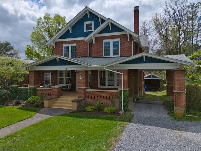 5 Park St in Christiansburg, VA - Building Photo - Building Photo