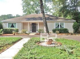 115 Ferncliff Cir in Daphne, AL - Building Photo