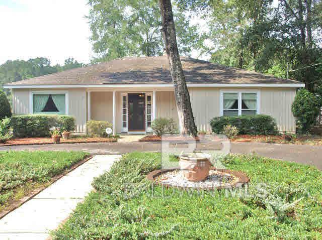 property at 115 Ferncliff Cir