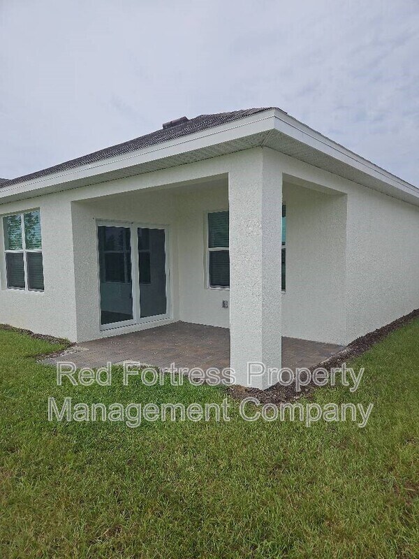 9516 Turtle Grass Cir in Punta Gorda, FL - Building Photo - Building Photo