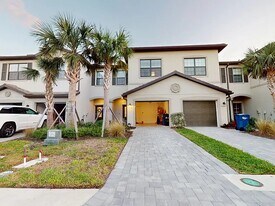 15126 Sunny Day Dr in Bradenton, FL - Building Photo