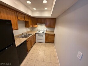 3937 Broadway in Ft. Myers, FL - Building Photo - Building Photo