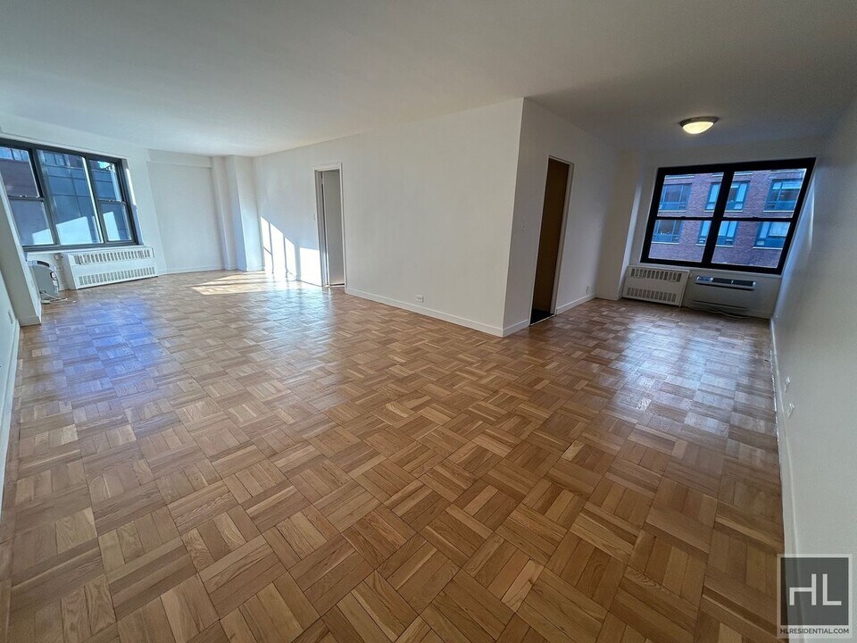 145 4th Ave in New York, NY - Building Photo