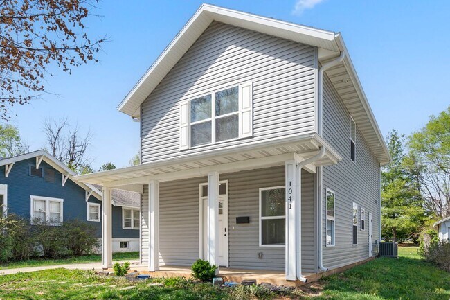 1041 E Delmar St in Springfield, MO - Building Photo - Building Photo