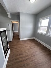 1442 W 101st St in Cleveland, OH - Foto de edificio - Building Photo