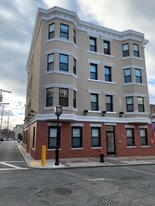 21 5th St in Chelsea, MA - Building Photo