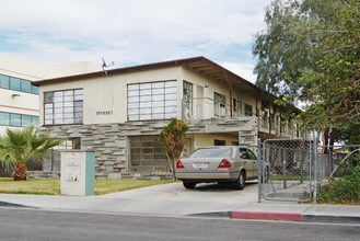 317 S 11th St in Las Vegas, NV - Building Photo - Building Photo
