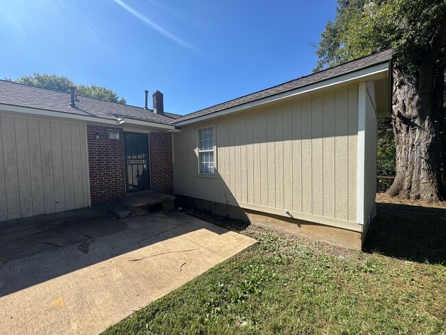 4628 Windward Dr in Memphis, TN - Building Photo - Building Photo