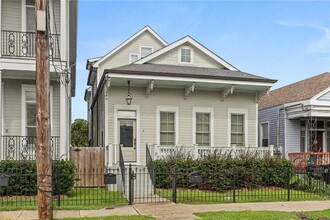 2410 Valence St, Unit 2410 in New Orleans, LA - Building Photo - Building Photo