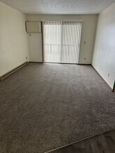 843 Driftwood Dr in St. Cloud, MN - Building Photo - Building Photo
