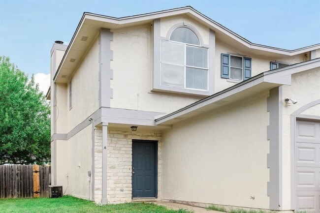 2808 Kestrel Dr
