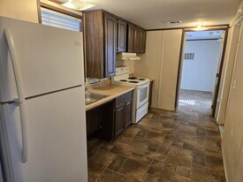 4200 W 19th St in Panama City, FL - Building Photo