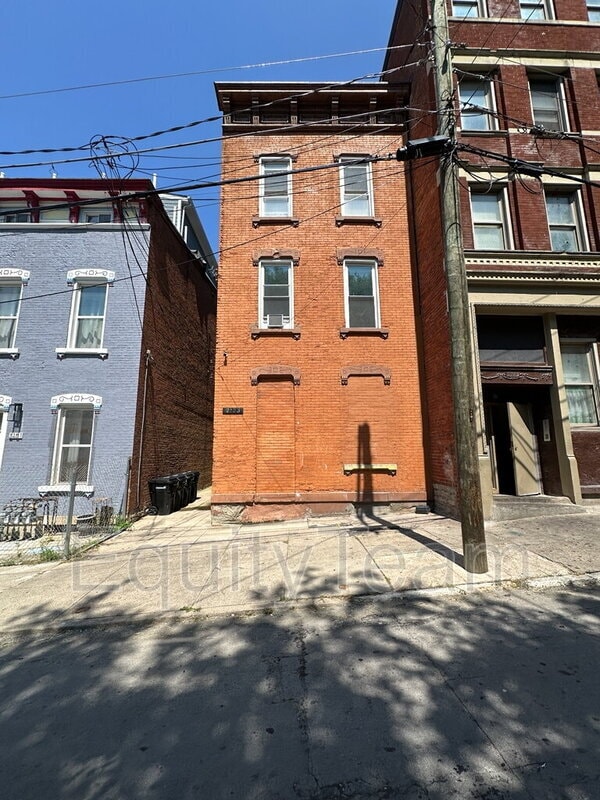 property at 2153 Loth St