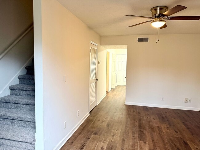 property at 470 S Jeff Davis Dr