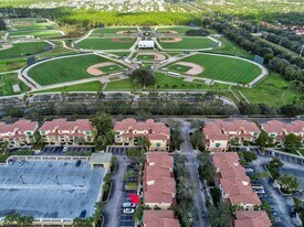 4736 Chancellor Dr, Unit 11 in Jupiter, FL - Building Photo