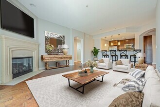 Bellerive in Los Angeles, CA - Building Photo - Building Photo