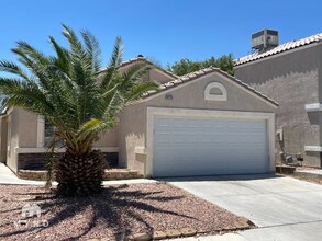 8225 Cactus Root Ct in Las Vegas, NV - Building Photo - Building Photo
