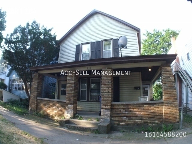 property at 922 Hovey St SW