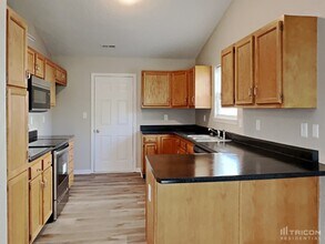 2220 Lakecrest Dr in Columbus, IN - Building Photo - Building Photo