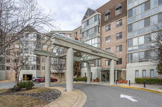 Creekside in Silver Spring, MD - Building Photo - Building Photo