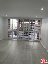 11750 W Sunset Blvd in Los Angeles, CA - Building Photo - Building Photo