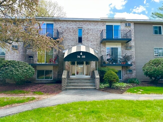 440 North Ave in Haverhill, MA - Foto de edificio - Building Photo