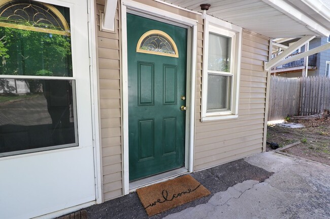 167 N Main St