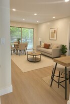 2720 Forest Hills Blvd in Coral Springs, FL - Building Photo