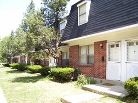 Townhouse Court Apartments