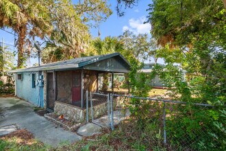 5803 Virginia Ave in New Port Richey, FL - Building Photo - Building Photo