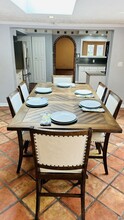 1127 S Osprey Ave in Sarasota, FL - Building Photo - Building Photo