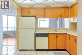 495 Hwy 8 in Hamilton, ON - Building Photo - Building Photo