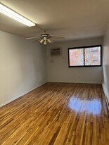 749 N Broad St, Unit 303 in Elizabeth, NJ - Building Photo - Building Photo