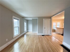 102 Gregory St in Rochester, NY - Building Photo - Building Photo