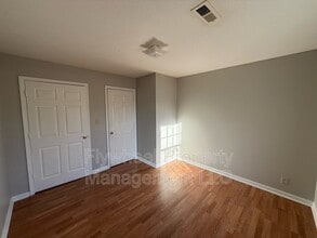 132 N Poole St in Ashland City, TN - Building Photo - Building Photo