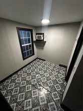 8915 Irvington Blvd in Houston, TX - Building Photo - Building Photo