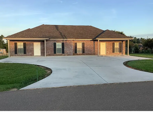 property at 51487 Averett Rd