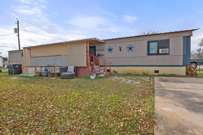 2505 Main St in Bastrop, TX - Building Photo - Building Photo