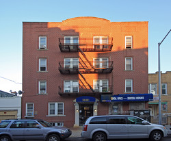 28-50 37th St Apartments