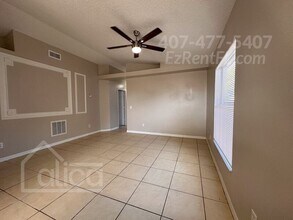 1846 Spruce Ridge Dr in Orlando, FL - Foto de edificio - Building Photo