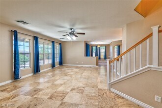 201 Palmarosa St in Henderson, NV - Building Photo - Building Photo