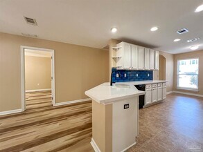 202 Creekview Dr in Pensacola, FL - Building Photo - Building Photo