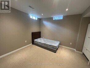 546 Hartley Blvd in Milton, ON - Building Photo - Building Photo