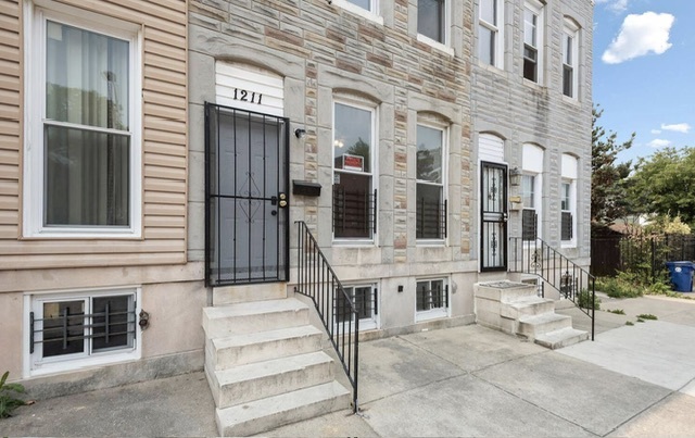 property at 1211 E Oliver St