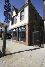 Irving Park Retail in Chicago, IL - Foto de edificio - Building Photo